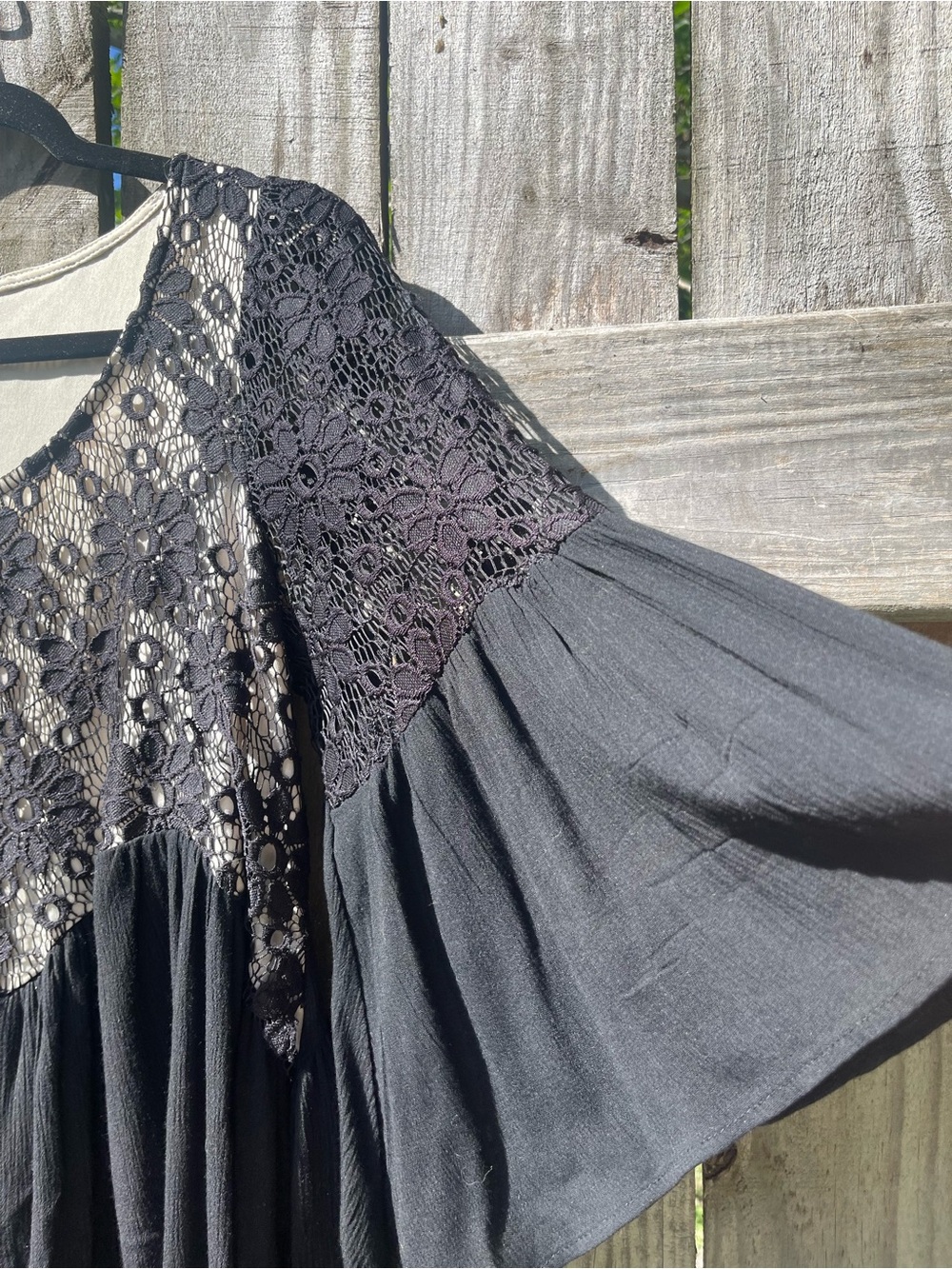 Women's Black Floral Crochet neckline Midi Dress Sz L - Picture 4 of 10